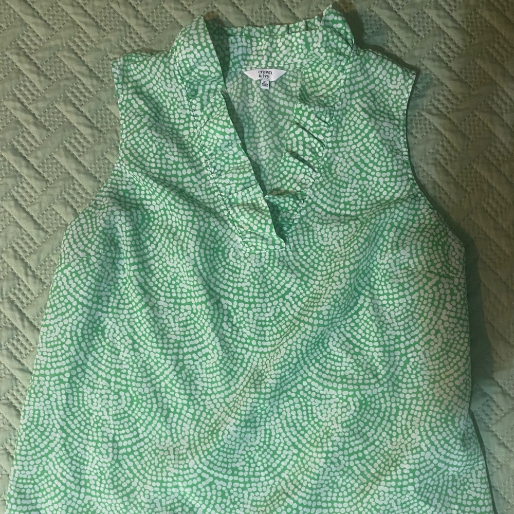 crown and ivy sheer, lightweight, green w/white dots sleeveless shirt.